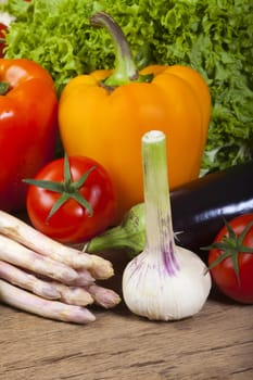 Fresh garlic,asparagus and tomatoes