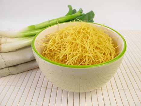 Thread noodles and spring onions
