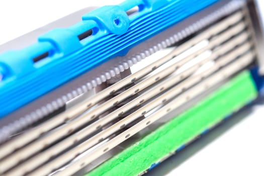 New cartridge with five sharp blades for injury-free man shaving