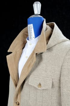 Wool Coat beige, inserts and covers in velvet. Detachable hood.