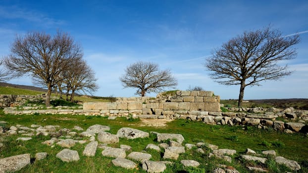 Giants' Tombs of Madau...The necropolis of Madau is located near the Nuraghe complex known as the Gremanu, a necropolis nuragica which is the plateau of Pratobello. Barbagia Ollolai in the middle of the valley of the riu Madau, in the direction of the step of Corru 'and Boi. The complex includes four burial tombs of the giants, made nuragica age, dating back to the Late Bronze-Late Bronze Age (1300-900 BC).