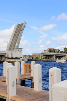 POMPANO BEACH, FLORIDA - FEBRUARY 12, 2014
