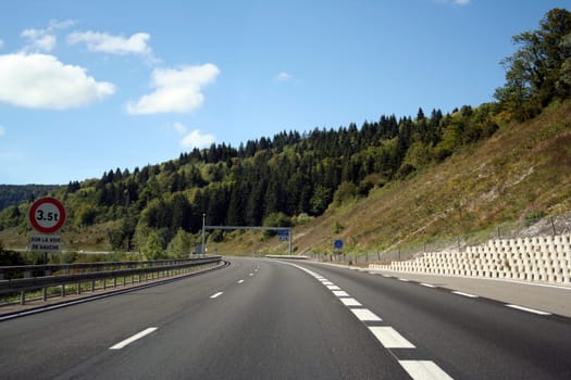 Picture of a empty highway.