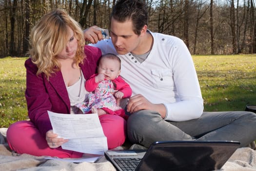 Young family is having some financial issues to paying the invoices