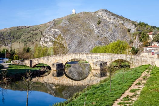 bridge and Osma Castle, El Burgo de Osma, Soria Province, Castile and Leon, Spain