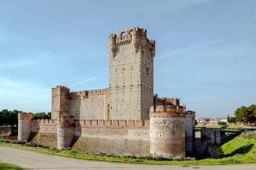 Famous Castle of La Mota (Castillo de la Mota) in the morning - one of the best preserved and most beautiful medieval fortresses of Spain.