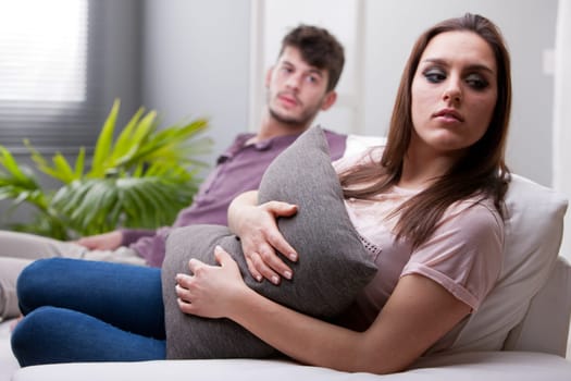 a couple with communication problems in which woman doesn't give a chance to the man