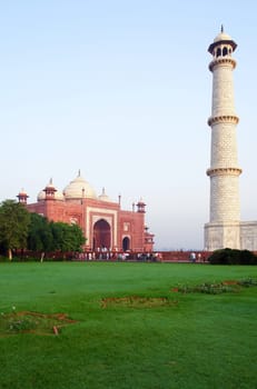 Overview of the Taj Mahal and garden, Agra, India