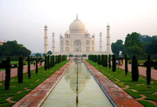 Overview of the Taj Mahal and garden, Agra, India