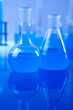 Chemical laboratory glassware
