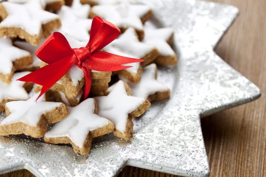 delicious cinnamon stars