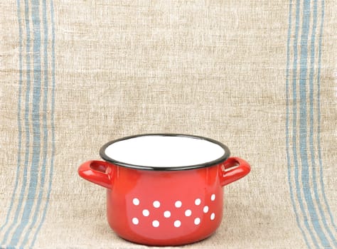 Enamel pot