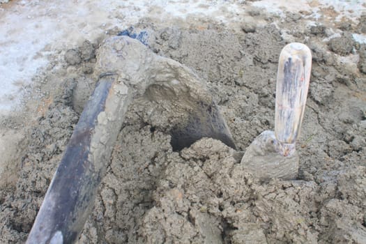 cement for house building and tools work