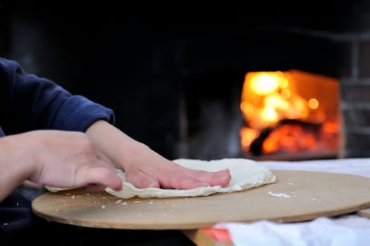 The Carasau is a typical Sardinian bread, spread all over the island is known as the Italian Music of paper.