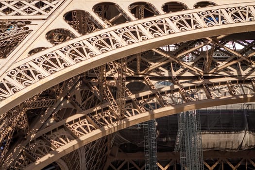 eiffeltower in paris landmark in front of blue sky in spring architecture view
