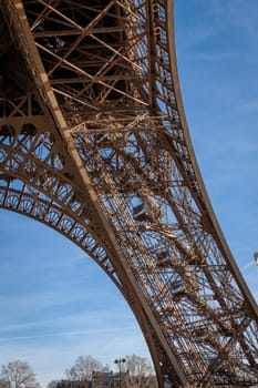 eiffeltower in paris landmark in front of blue sky in spring architecture view