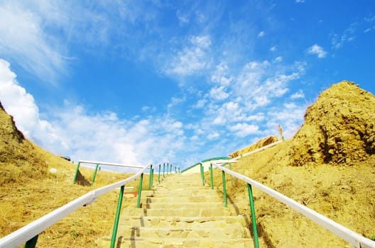 path on mountain in nice day