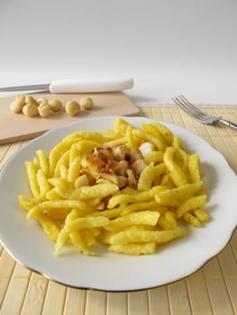 Sweet Spätzle with roasted macadamia nuts