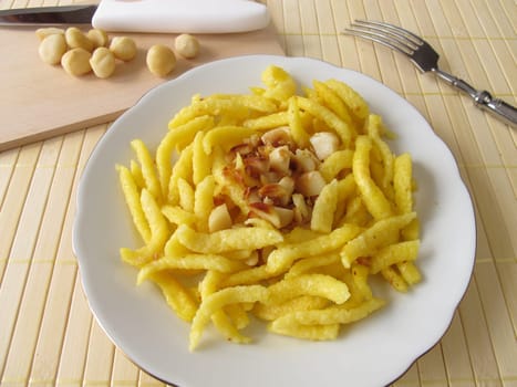 Sweet Spätzle with roasted macadamia nuts