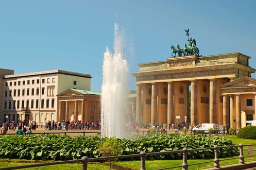 Brandenburger Tor Deutschland Berlin / Brandenburg Gate Germany Berlin