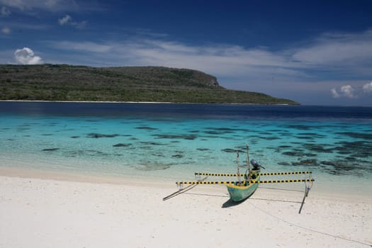 Der Strand Landschaft auf der Jaco Insel im Hintergrund im oestlichsten Punkt an der Timorsee in Ost Timor auf der in zwei getrennten Insel Timor in Asien.