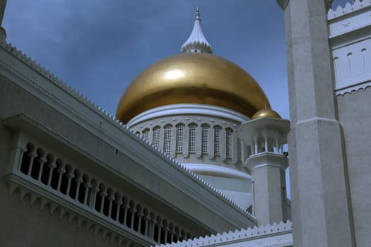 The Omar Ali Saifuddien Mosque in the center of the capital Bandar Seri Begawan in the kingdom of Brunei Darussalam on Borneo in South East Asia.