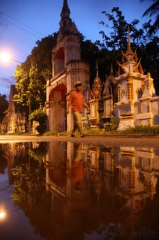 Der Tempel Wat Sainyaphum in der Stadt Savannahet in zentral Laos an der Grenze zu Thailand in Suedostasien.