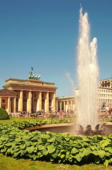 Brandenburger Tor Deutschland Berlin / Brandenburg Gate Germany Berlin
