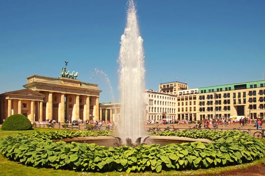 Brandenburger Tor Deutschland Berlin / Brandenburg Gate Germany Berlin