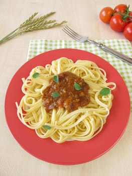 Noodles with green core Bolognese