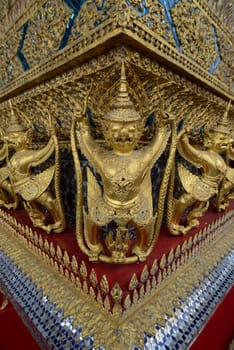 Der Wat Phra Kaew in der Stadt Bangkok in Thailand in Suedostasien.