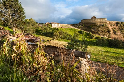 Ingapirca, Inca wall and town, largest known Inca ruins in Ecuador.