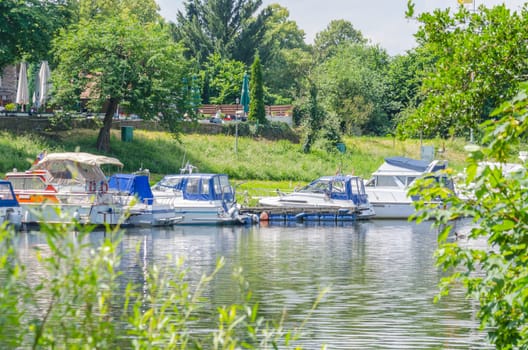 sports boats,sailboats in a small motorboat- JachthHafen
