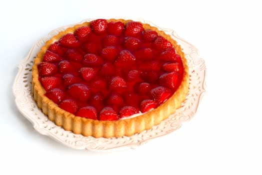 Cake bottom with strawberries