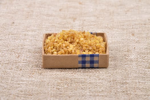 Bulgur on linen