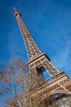 eiffeltower in paris landmark in front of blue sky in spring architecture view