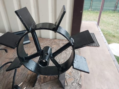 Modification of earth hooks for a the motorized cultivator