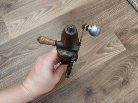 Hand held metal drill for the drilling holes