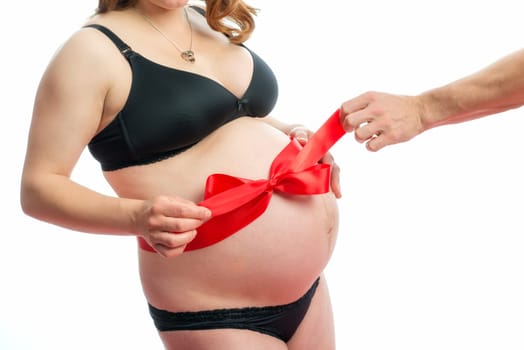 Baby belly with bow