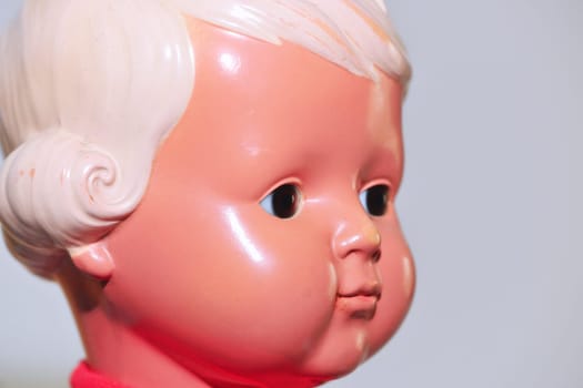 Old doll's head