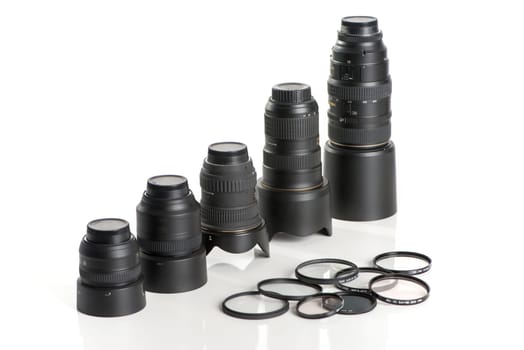 Lens with filter