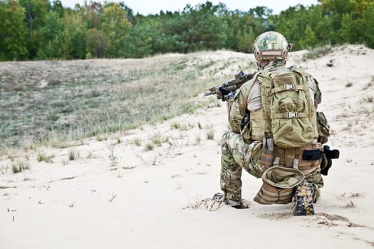US soldier in the desert during the military operation