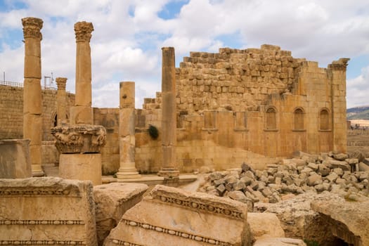 Ruins of a temple of the ancient roman settlement of Gerasa in todays Jordan
