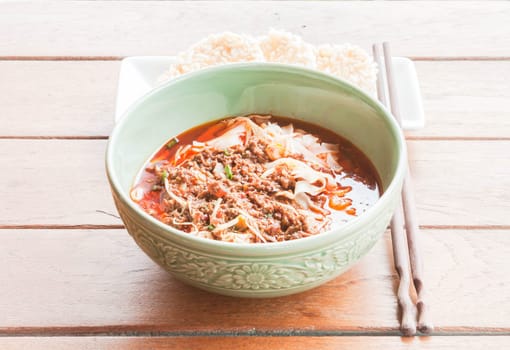 Set of spicy noodle and crispy rice cracker