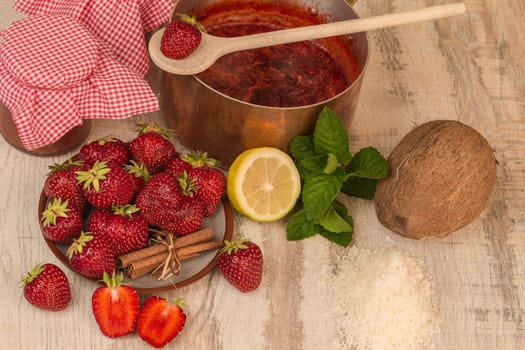 Strawberry jam cooking