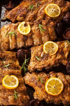 BBQ spare ribs with orange and dips