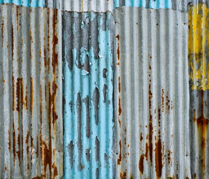 Corrugated metal wall
