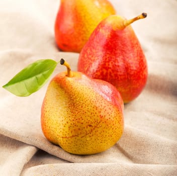 juicy pears