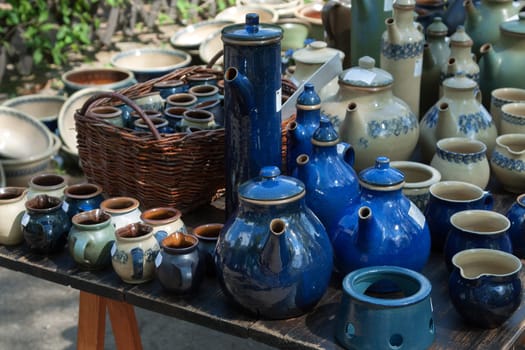 Jugs and jugs at a market stall in the Spreewald near Lübbenau