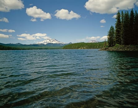 Elk Lake with South Sister in Oregon